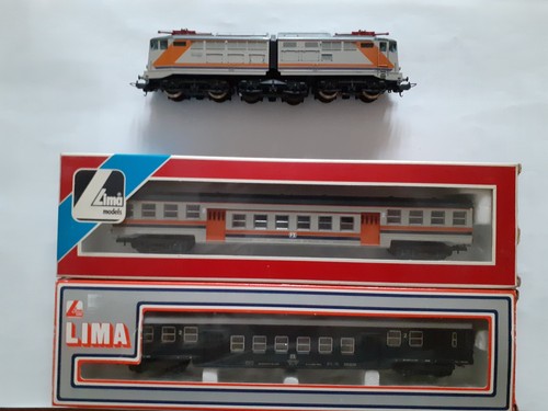 Treno navetta con - , e